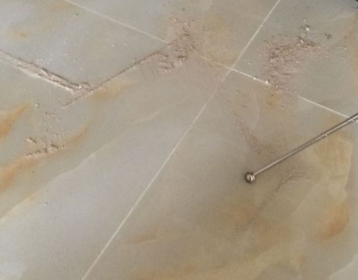 德兴瓷砖空鼓维修公司分享粘合剂选择不当在瓷砖铺贴过程中可能导致以下问题